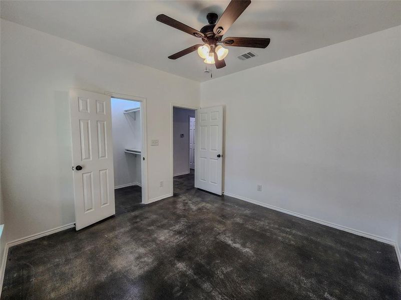 Spacious, unfurnished interior of a new home in , Kennedale (Image 26). Spacious, unfurnished interior of a new home in , Kennedale (Image 26).