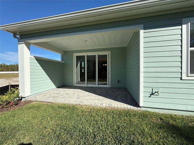 Exterior details and patio area of a home in , Palm Coast (Image 15).