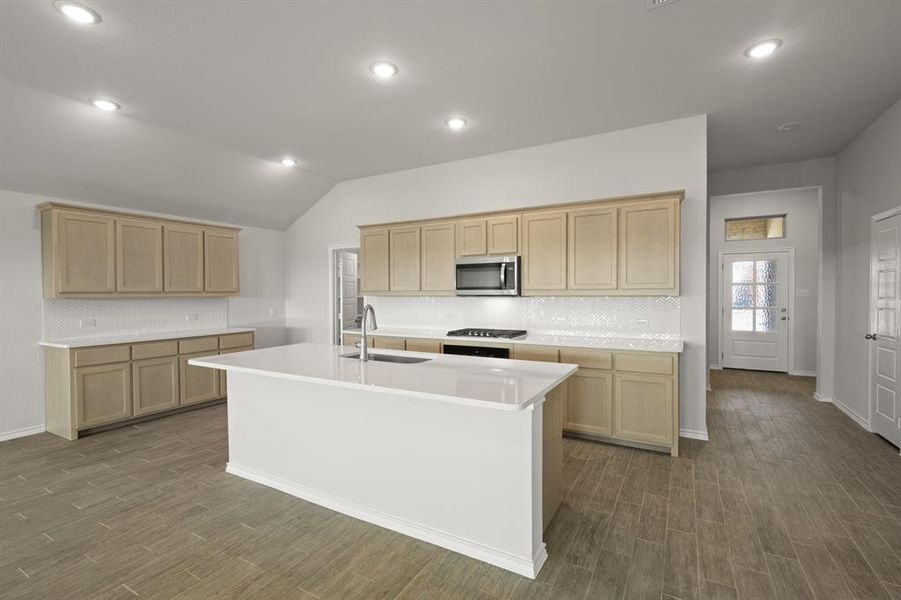 733 Scarlet Sage- Kitchen-2 733 Scarlet Sage- Kitchen-2