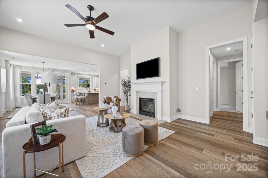 Furnished interior view inside a new home in Handsmill on Lake Wylie, York (Image 5).