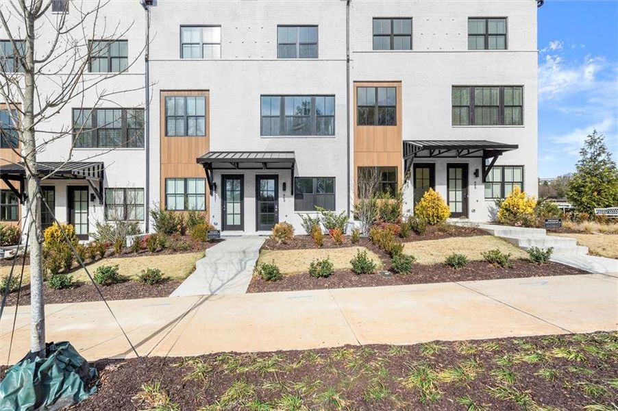 Image 33 of a home in .