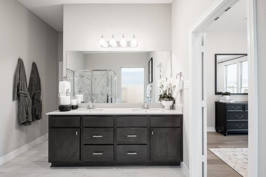 Furnished interior view inside a new home in Woodson’s Reserve 45′, Spring (Image 16).