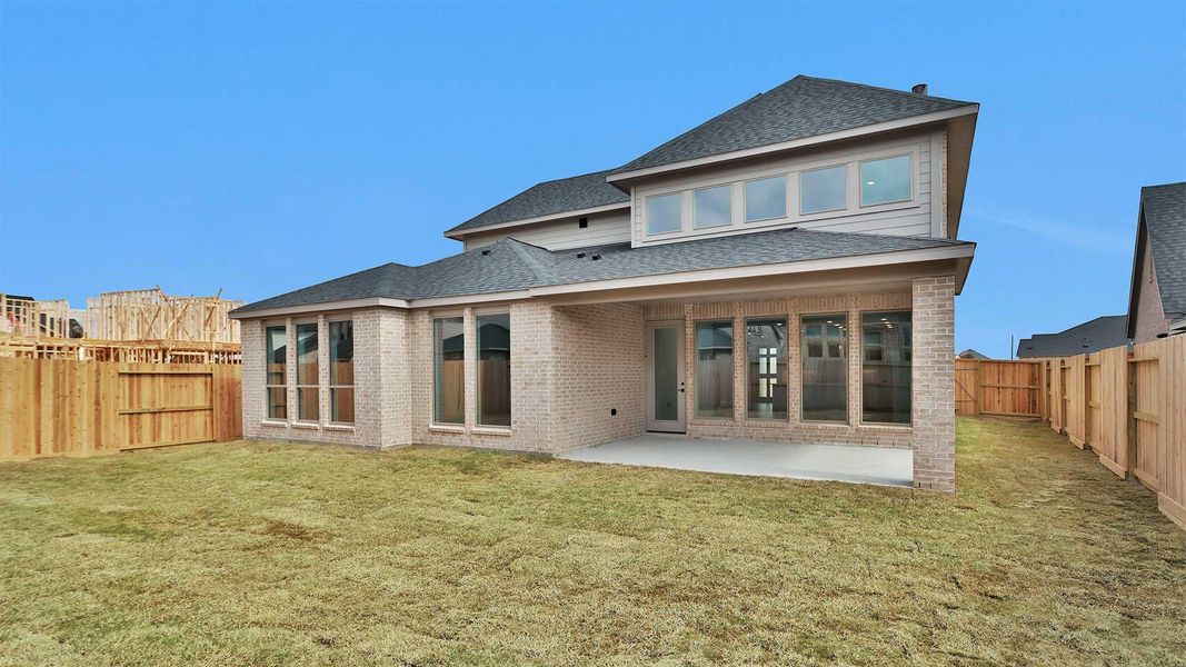Exterior details and patio area of a home in Cross Creek West, Fulshear (Image 3).