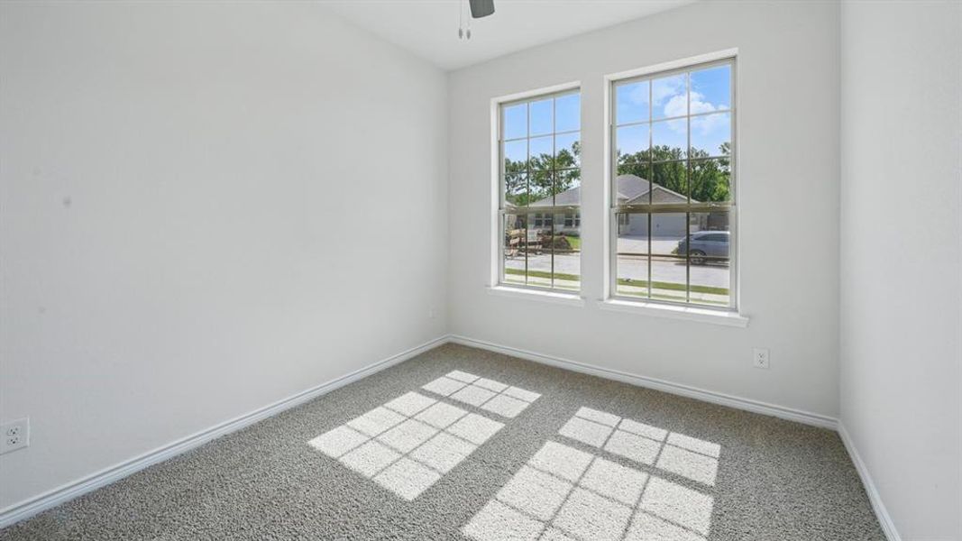 Spacious, unfurnished interior of a new home in Silverado, Aubrey (Image 16).