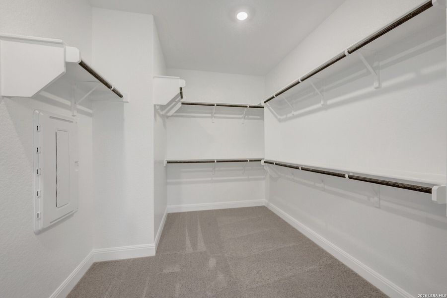 Spacious, unfurnished interior of a new home in Davis Ranch 50', San Antonio (Image 24).