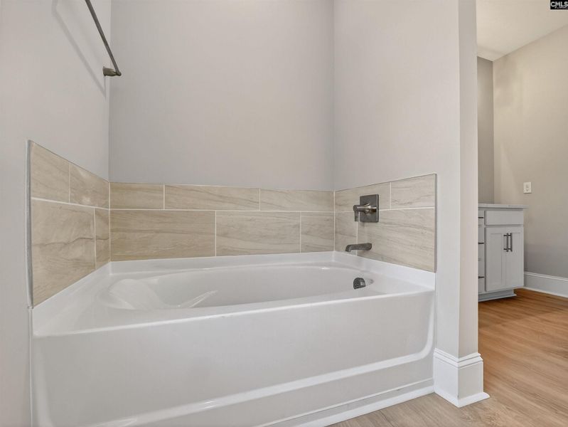 Image 44 of a home in Collins Cove.