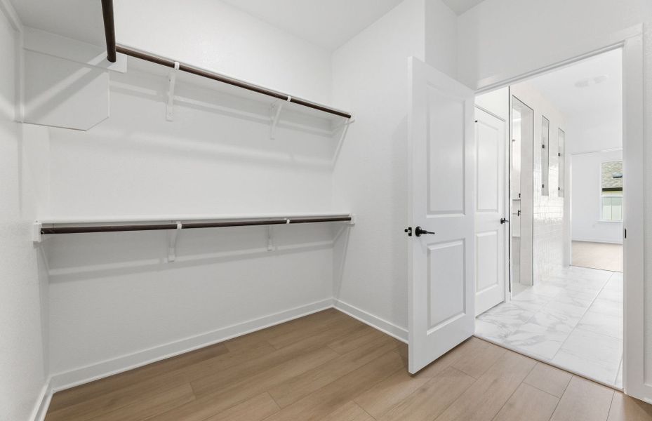 Spacious, unfurnished interior of a new home in Sun City Texas, Georgetown (Image 35). Spacious, unfurnished interior of a new home in Sun City Texas, Georgetown (Image 35).