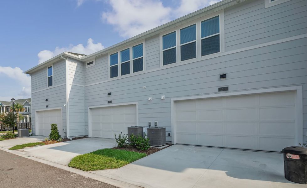 Exterior details and patio area of a home in Nocatee, Ponte Vedra (Image 3).