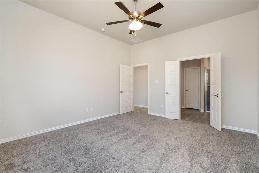 Spacious, unfurnished interior of a new home in Courts Of Bonnie Brae, Denton (Image 10).