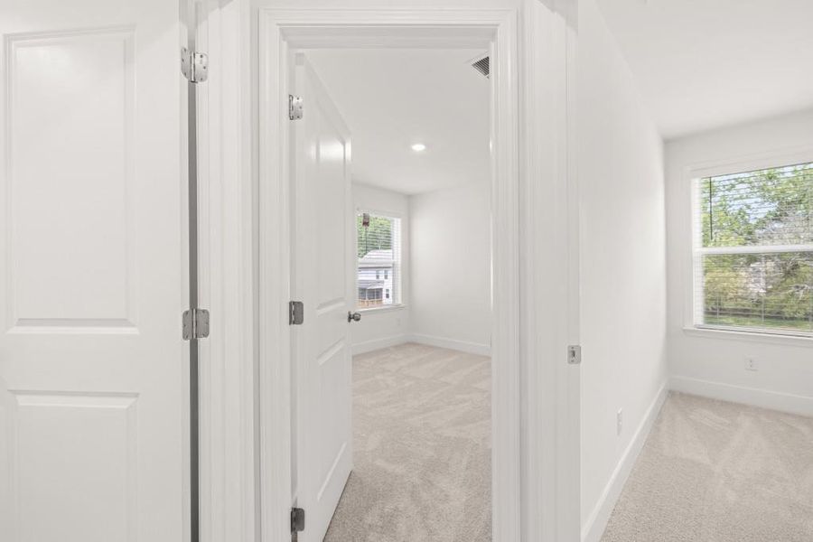 Spacious, unfurnished interior of a new home in Willow Creek, Watkinsville (Image 46).