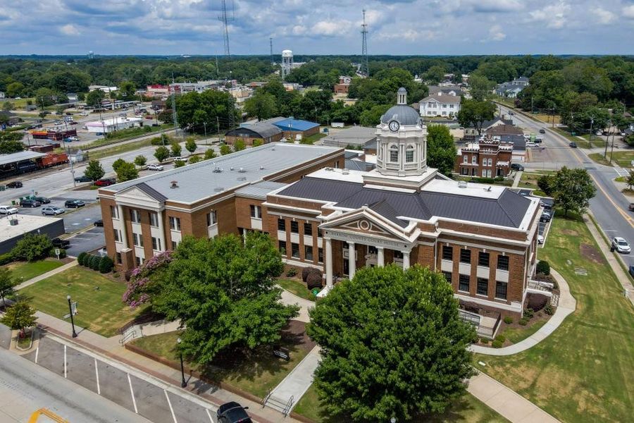 Image 45 of a home in Westlyn.