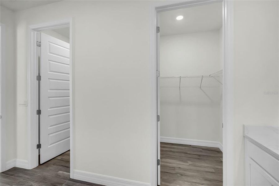 Spacious, unfurnished interior of a new home in , Winter Haven (Image 14).