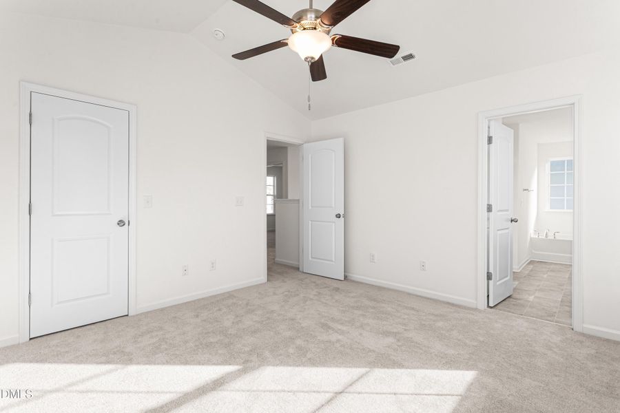 1061 Thicket Drive-17