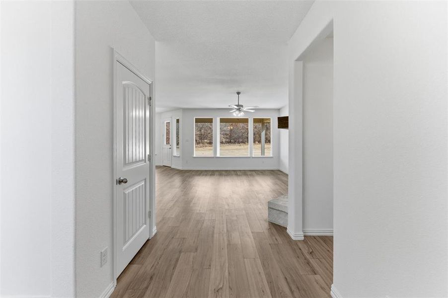 Spacious, unfurnished interior of a new home in Oak Grove Addition, Springtown (Image 10).