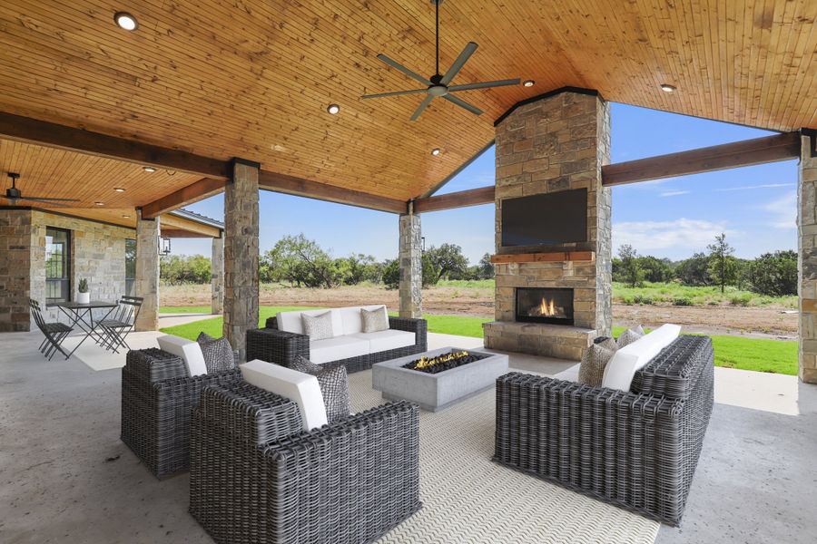Exterior details and patio area of a home in Ranger Ridge, Strawn (Image 15).