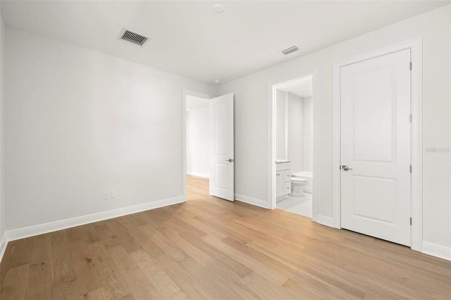 Spacious, unfurnished interior of a new home in , Tampa (Image 35). Spacious, unfurnished interior of a new home in , Tampa (Image 35).