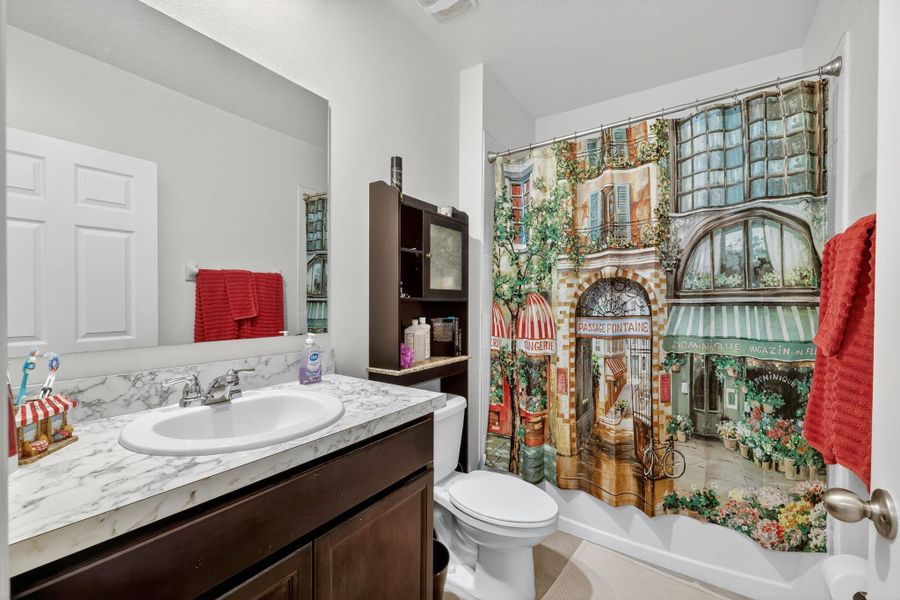 Furnished interior view inside a new home in , Port St. Lucie (Image 23).