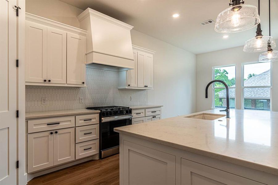 Furnished interior view inside a new home in , Heath (Image 17).