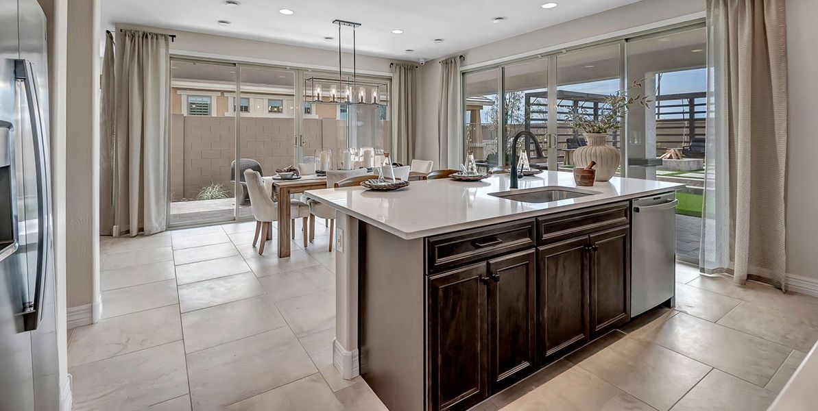 Mes sapphire dining2 GALLERY