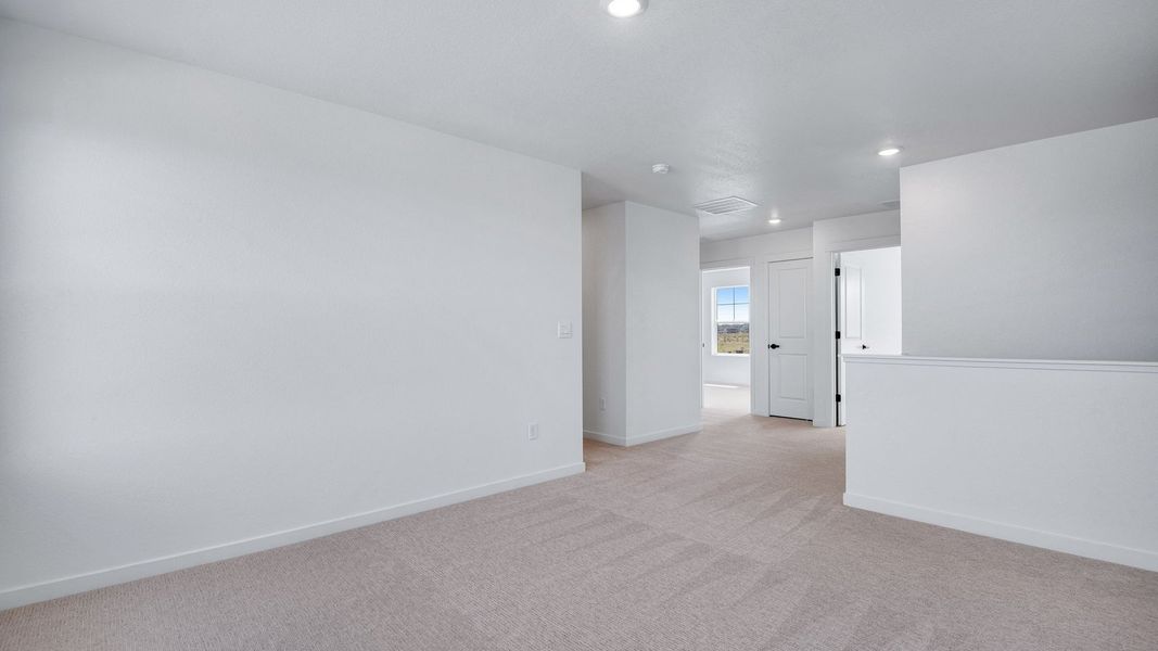 Spacious, unfurnished interior of a new home in Trails at Crowfoot, Parker (Image 34). Spacious, unfurnished interior of a new home in Trails at Crowfoot, Parker (Image 34).