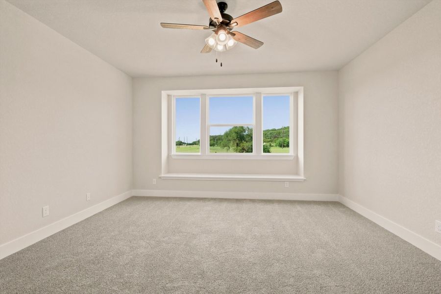Representative unfurnished interior of a home built from the Travis by Scott Felder Homes in Santa Rita Ranch, Liberty Hill (Image 11).
