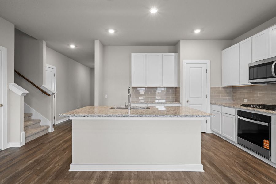 142 Ayres Horn, Cedar Creek, TX.  - Slide 8