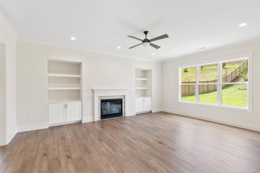 Spacious, unfurnished interior of a new home in Hillshire, Cumming (Image 23).