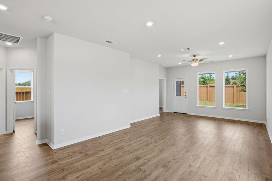 Spacious, unfurnished interior of a new home in Magnolia Woods, Magnolia (Image 13).