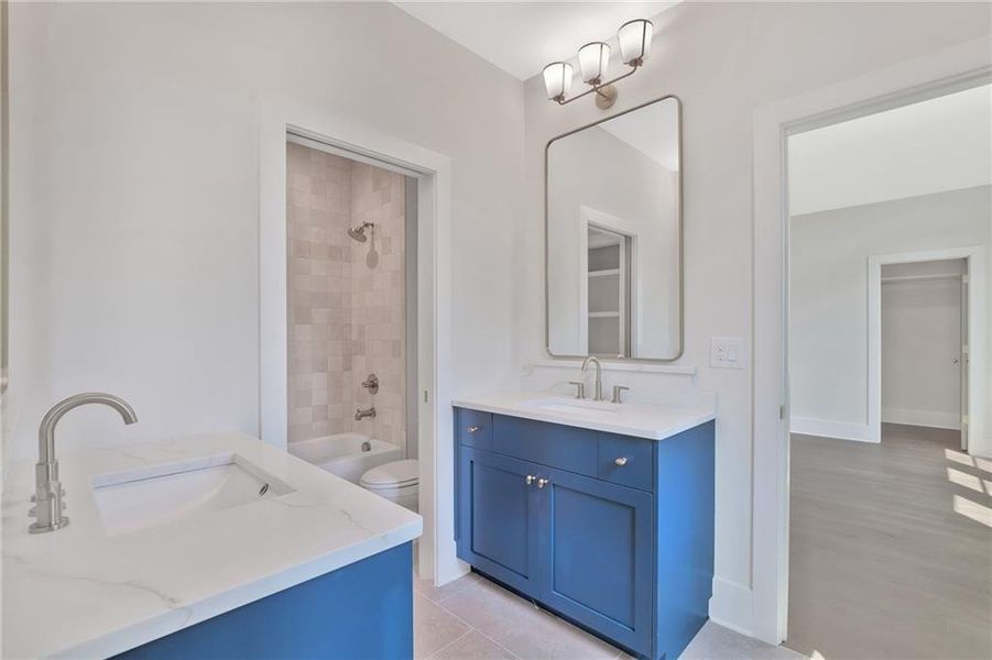 Furnished interior view inside a new home in , Atlanta (Image 9).