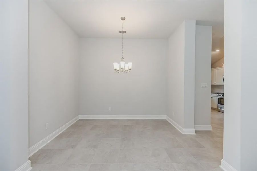 Spacious, unfurnished interior of a new home in Bayou Maison, Dickinson (Image 8). Spacious, unfurnished interior of a new home in Bayou Maison, Dickinson (Image 8).