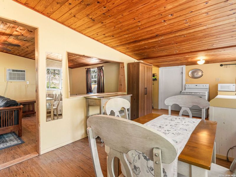 Furnished interior view inside a new home in , Bandera (Image 11).