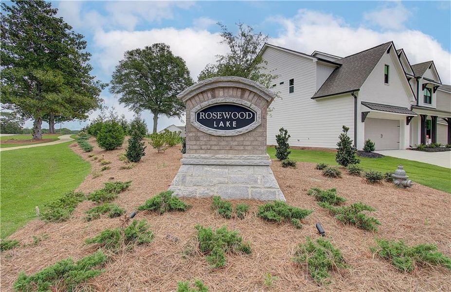 Front exterior of a new home in Rosewood Lake Estates, Hoschton, GA, highlighting curb appeal (Image 70).