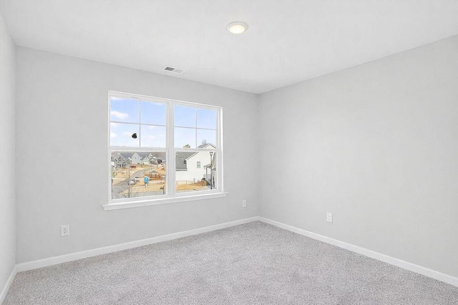 Spacious, unfurnished interior of a new home in , Homer (Image 23).
