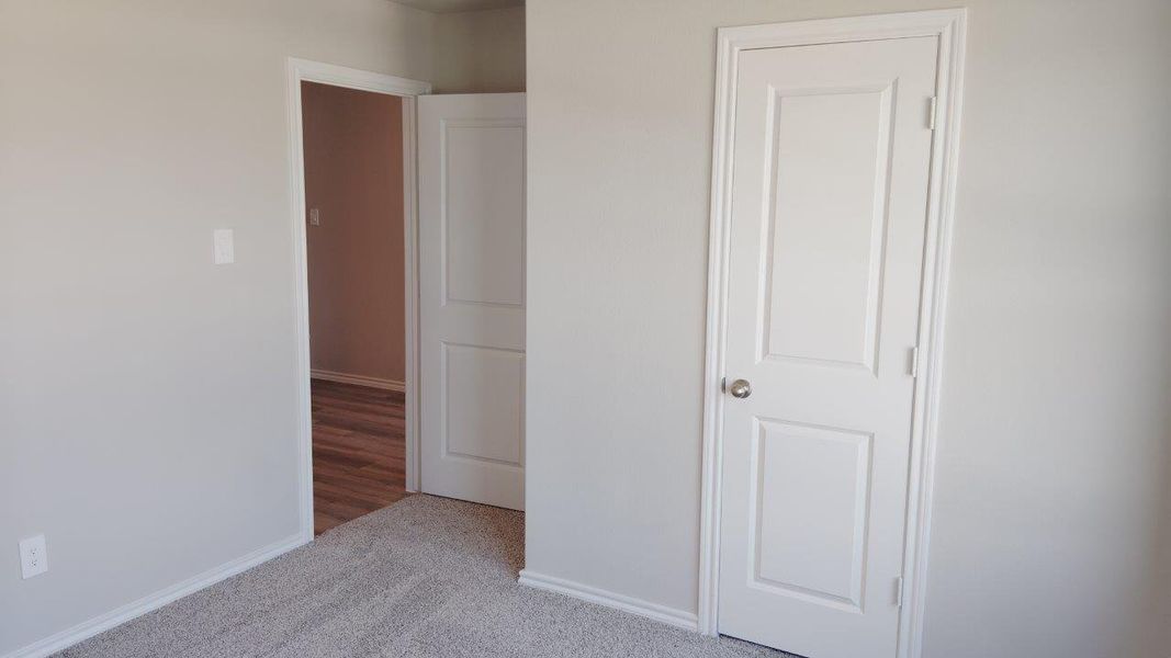 Spacious, unfurnished interior of a new home in Rosewood at Beltmill, Fort Worth (Image 12).