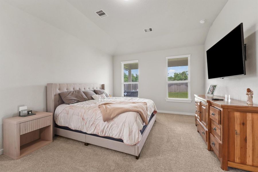 Primary Bath: Separate Shower/Tub Primary Bath: Separate Shower/Tub