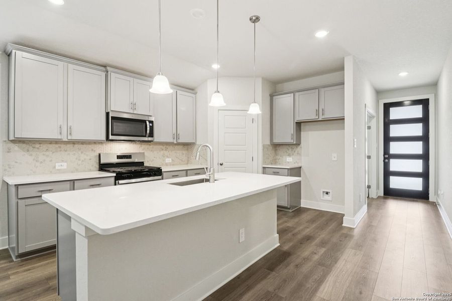 Furnished interior view inside a new home in Scenic Crest - Premier Series, Boerne (Image 6). Furnished interior view inside a new home in Scenic Crest - Premier Series, Boerne (Image 6).