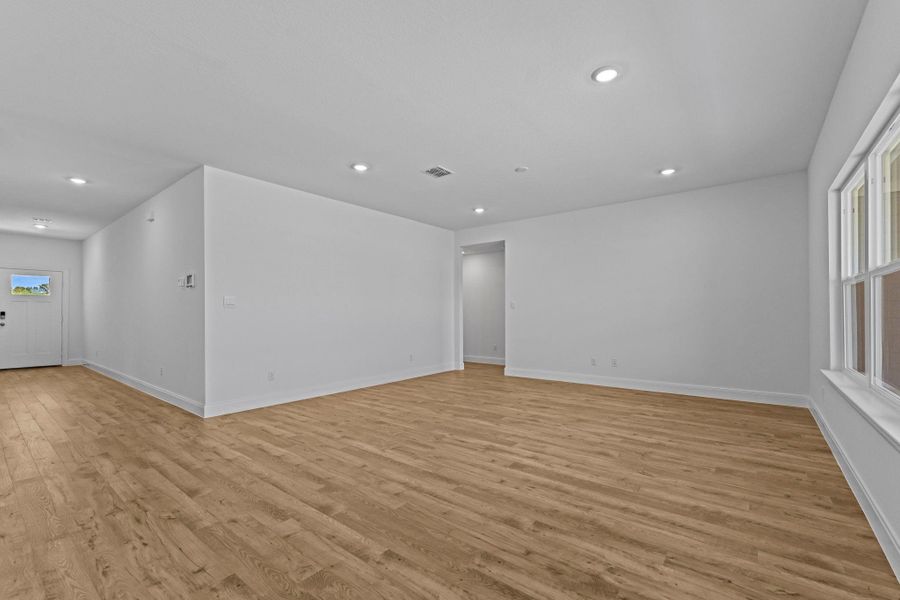 Spacious, unfurnished interior of a new home in Railhead, Cedar Creek (Image 20). Spacious, unfurnished interior of a new home in Railhead, Cedar Creek (Image 20).