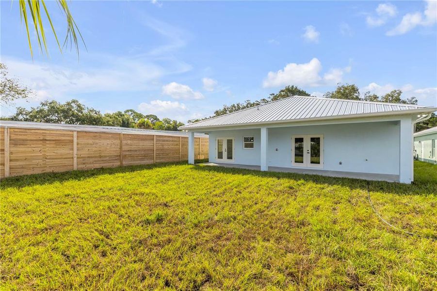 Exterior details and patio area of a home in , Oak Hill (Image 3).