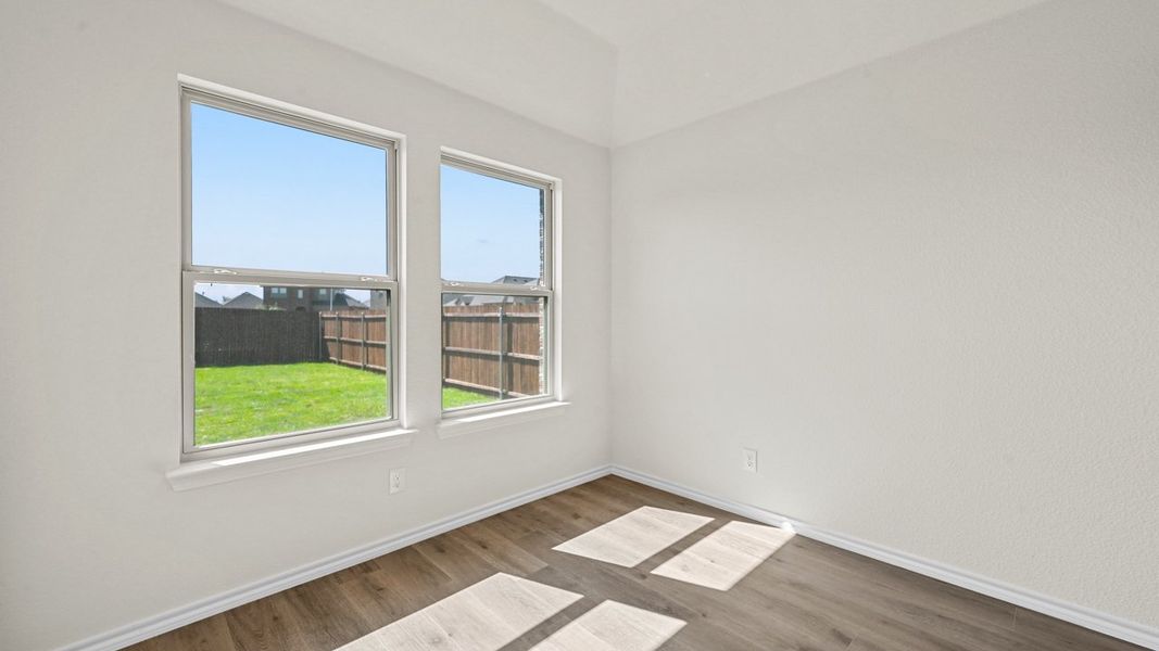 Spacious, unfurnished interior of a new home in The Reserve at Timber Creek, Lindale (Image 18).
