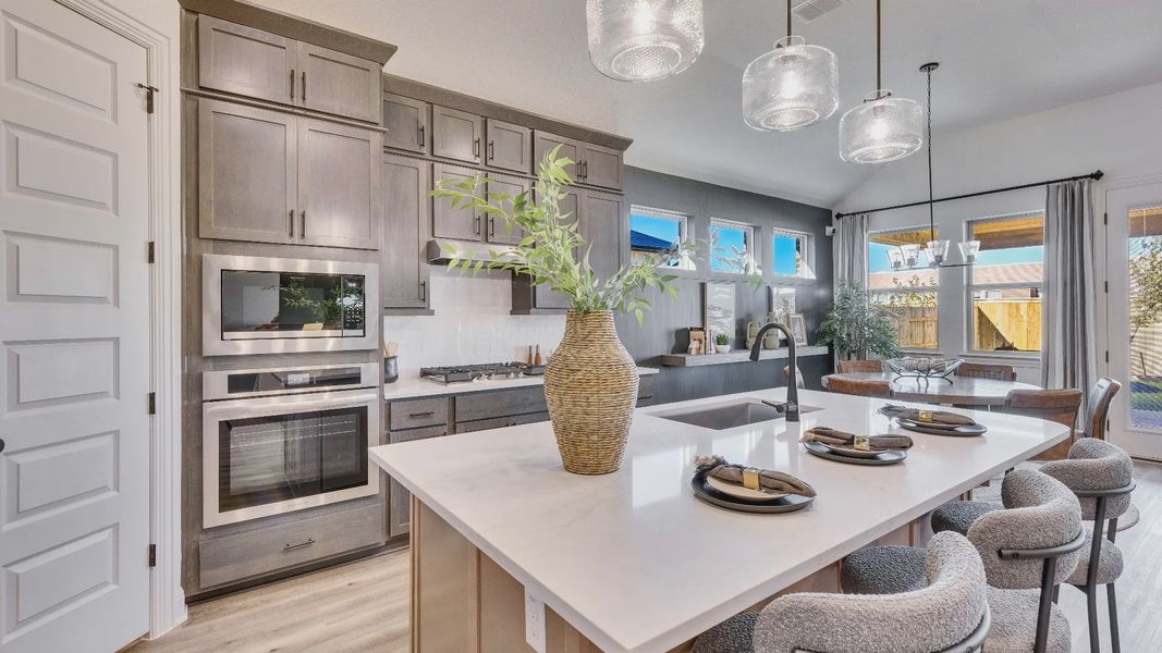 *Photos may not be of actual home. Photos may be of similar home/floorplan.