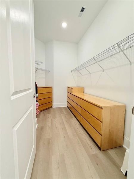 Spacious, unfurnished interior of a new home in Haven at Stanley, Kennesaw (Image 17). Spacious, unfurnished interior of a new home in Haven at Stanley, Kennesaw (Image 17).