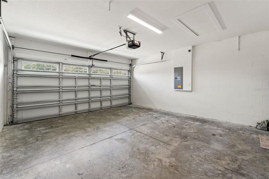 Spacious, unfurnished interior of a new home in , Spring Hill (Image 26).