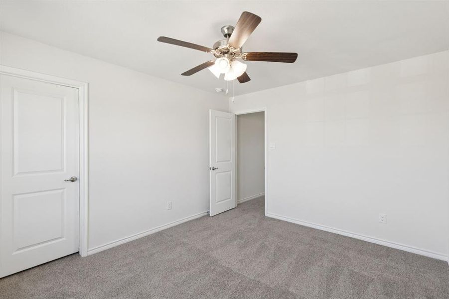 Spacious, unfurnished interior of a new home in , Anna (Image 31).