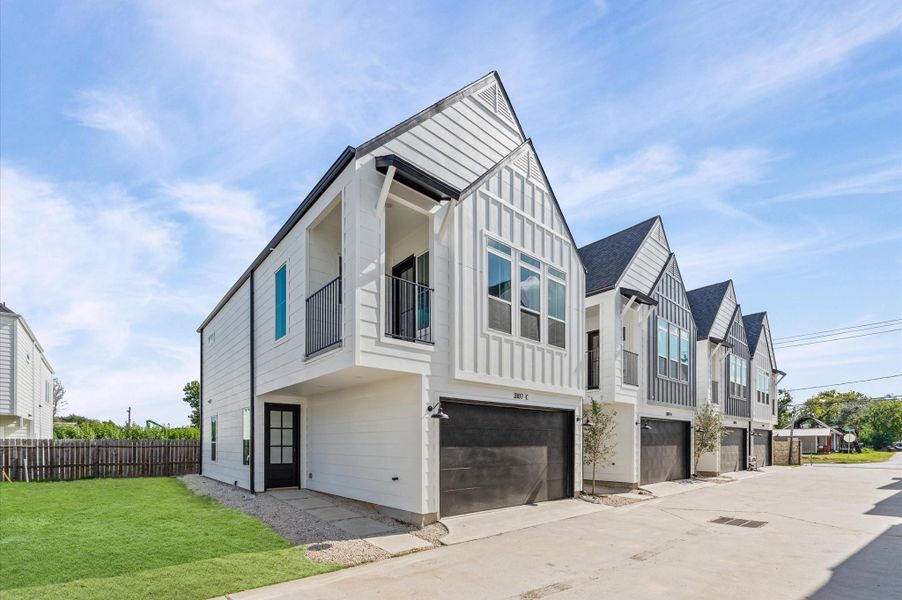 Front exterior of a new home in Jensen Villas, Houston, TX, highlighting curb appeal (Image 17). Front exterior of a new home in Jensen Villas, Houston, TX, highlighting curb appeal (Image 17).