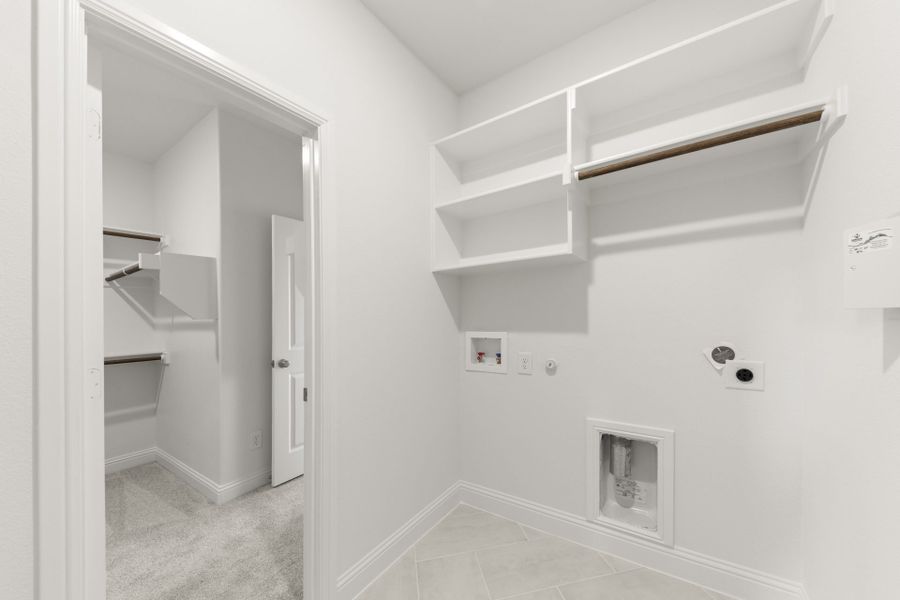 Representative unfurnished interior of a home built from the Grapevine by Pacesetter Homes in Clearview Ranch, Royse City (Image 22).