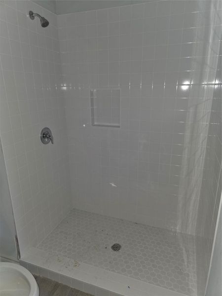 low rise shower (ADA Accessibility) low rise shower (ADA Accessibility)