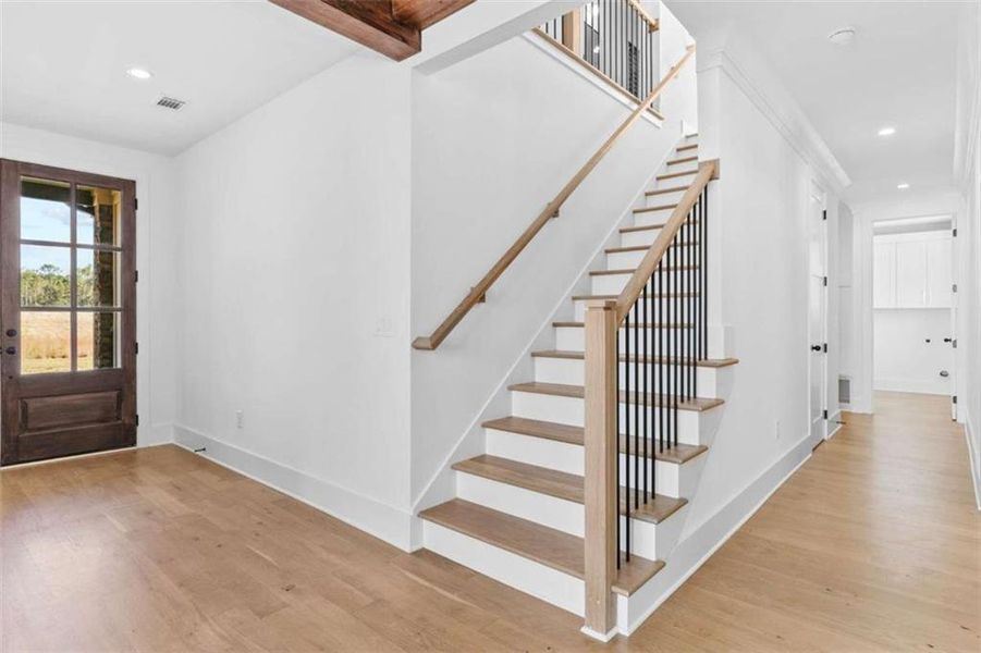 Spacious, unfurnished interior of a new home in , Peachtree City (Image 27).