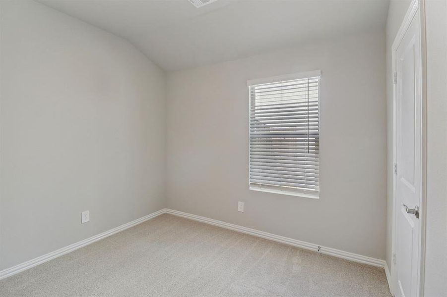 Photo is not of the actual home, but is an inspirational photo of builder’s model home and may depict options, furnishings, and/or decorator features that are not included. Photo is not of the actual home, but is an inspirational photo of builder’s model home and may depict options, furnishings, and/or decorator features that are not included.