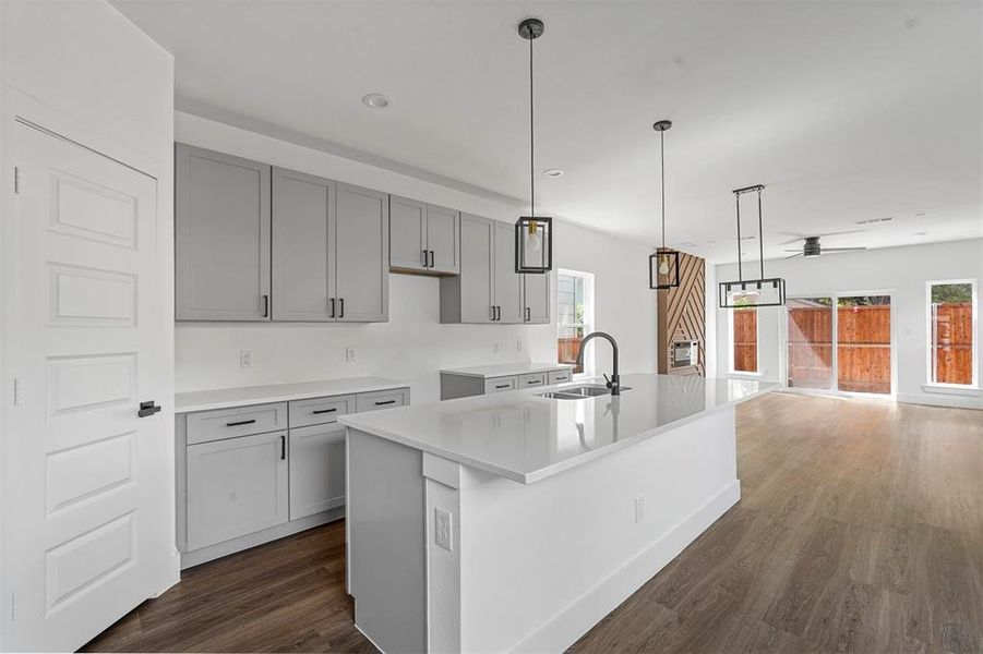 KITCHEN WITH LARGE PANTRY!