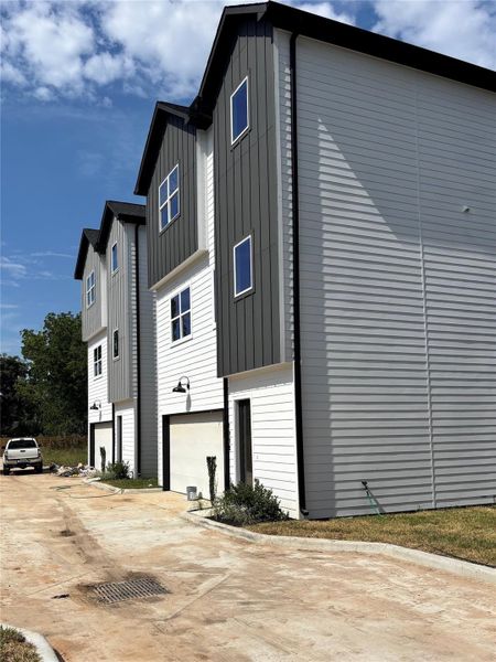 View coming in through the iron gated fence. View coming in through the iron gated fence.